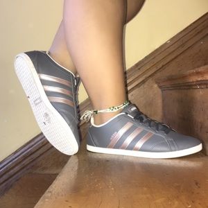🌸GRAY & ROSE GOLD ADIDAS 🌸